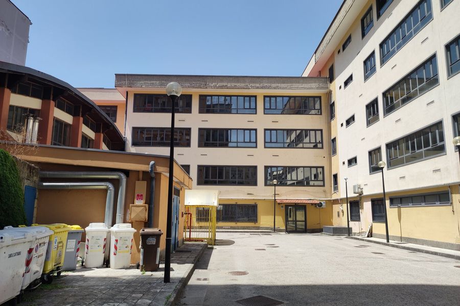 Liceo "L.B. Alberti", Napoli
